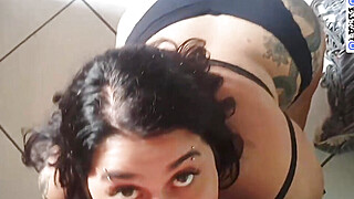 Homemade hd porn of a tatted BBW doll in black underwear giving a DT on a... Porn Video