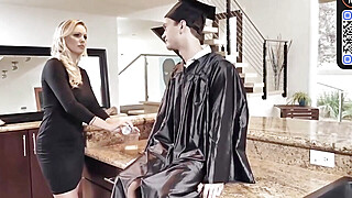 College grad comebacks to pulverize his towheaded stepmom Porn Video