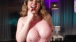 Blonde mummy flashes off her large backside in pink tights Porn Video