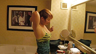 MOMPOV Luna - Vegas Topless