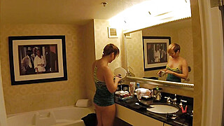 MOMPOV Luna - Vegas Topless Porn Video