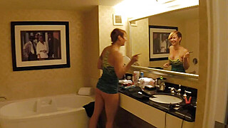 MOMPOV Luna - Vegas Topless