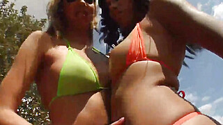 Couple of hot babes fisting each other Porn Video