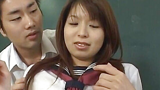 Riko Araki is masturbated with large vibrator Porn Video