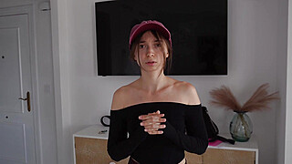 The pizza girl ate my pizza and wanted to run away. I made her suck Porn Video
