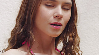 WOWGIRLS Beautiful skinny girl Leona Mia rubbing her pussy on the bed Porn Video