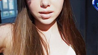 Pizza delivery or sex delivery? Fucked the courier on the table - Deluxe_Bitch Porn Video